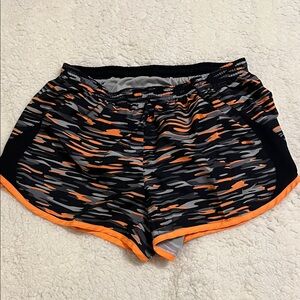 Nike Women's Camouflage Athletic Shorts- Medium